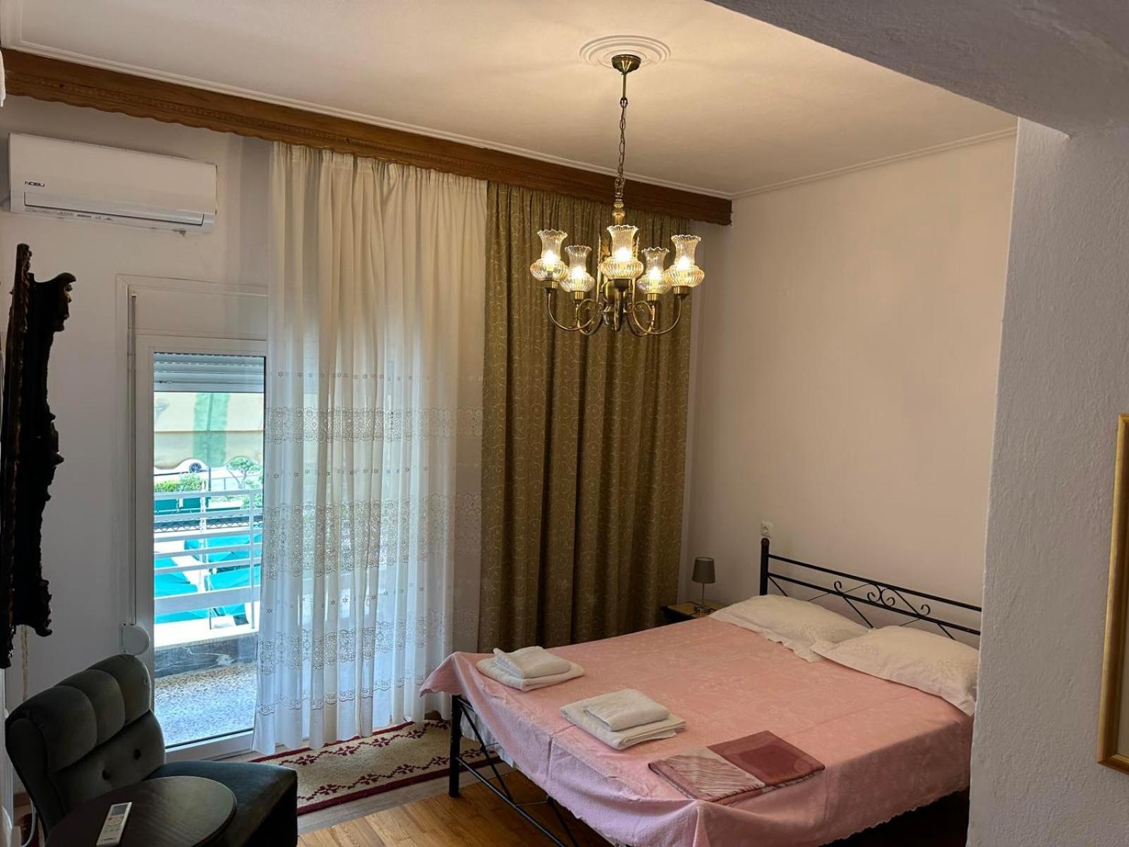 Theoni Central Apartment Kalampáka Luaran gambar